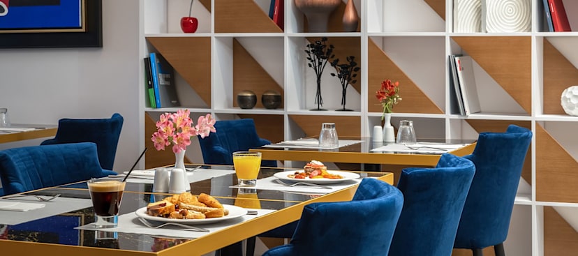 Breakfast Room