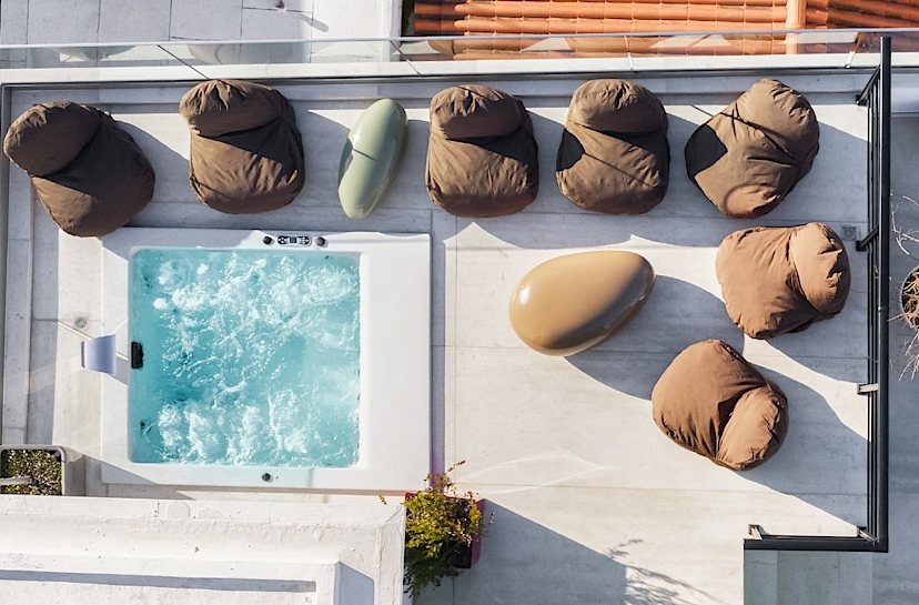 Rooftop Jacuzzi Retreat