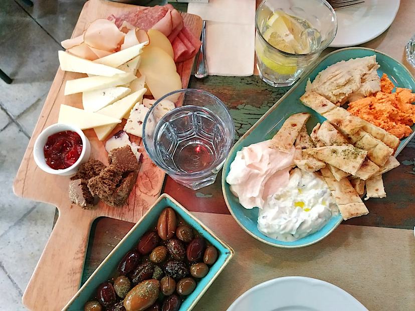 A Taste of Athens After Dark