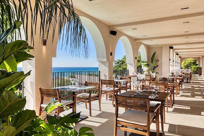 Alfresco Dining