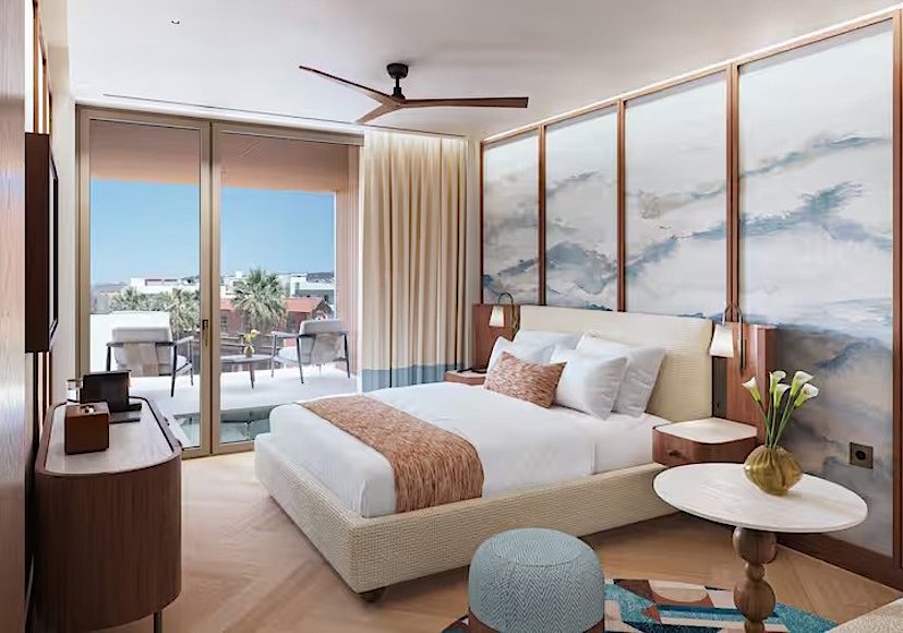 Family Connecting with Private Pool