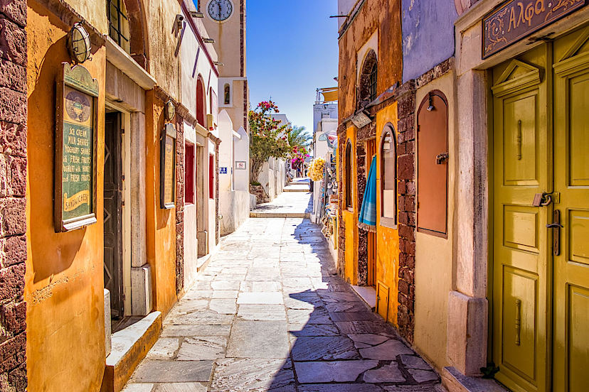 Self-Guided: Oia