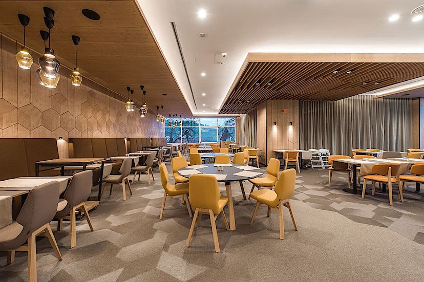 Hotel Dining