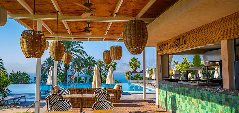 Pool Bar