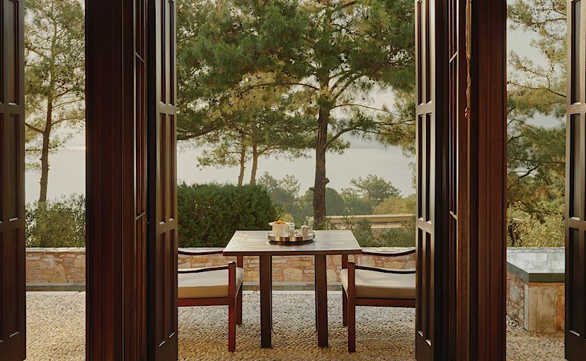 Pool Pavilion Deluxe Sea View