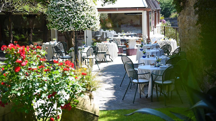 Al Fresco Dining