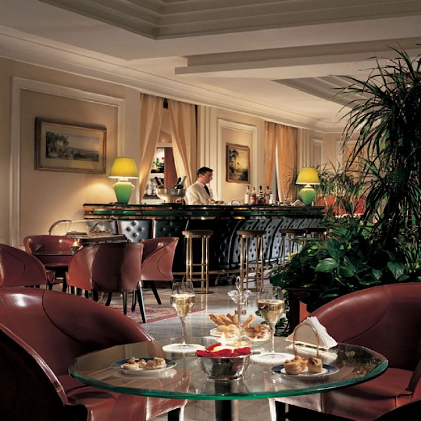 Lounge Bar