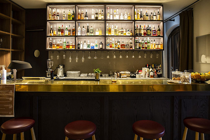 Cocktail Bar