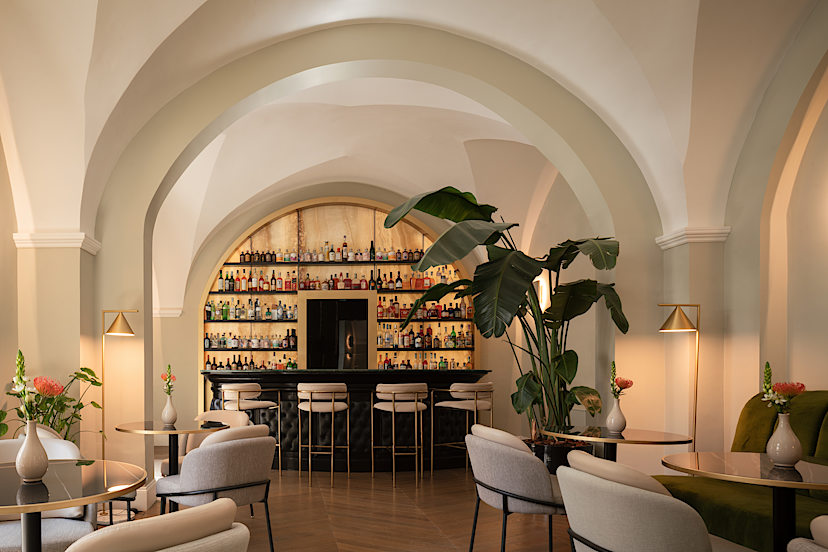 Lounge Bar