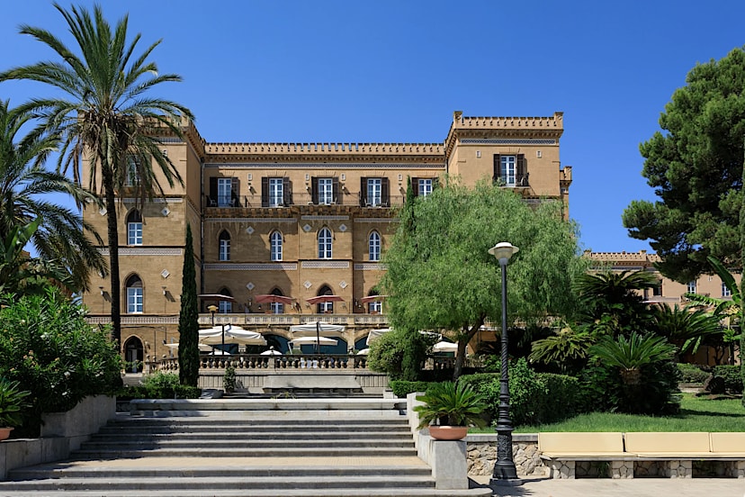 Terrace & Gardens