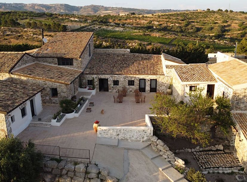 Borgo Delle Pietre