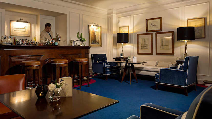 Lounge Bar
