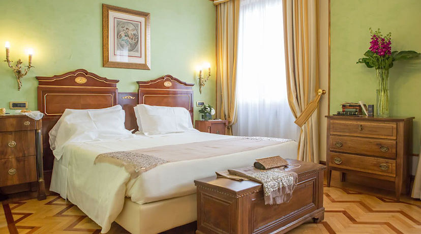 deluxe room