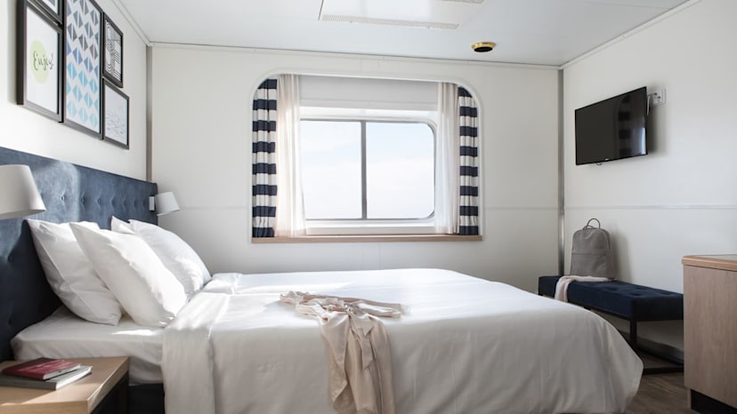 Deluxe Sea Cabin
