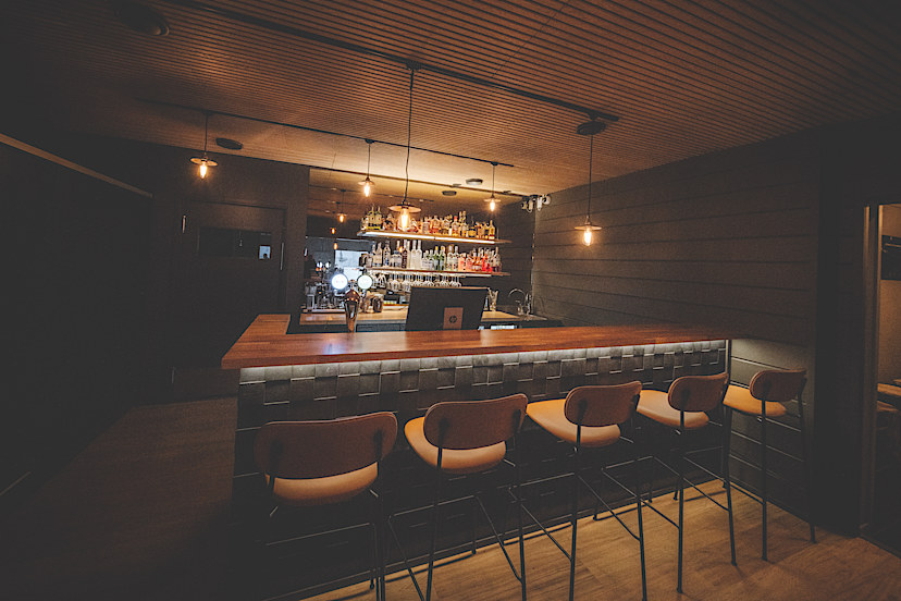 Lounge Bar