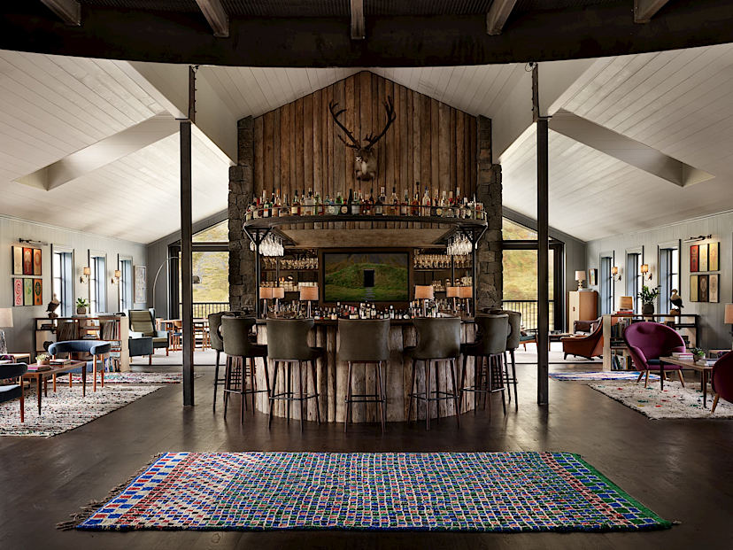 Lounge Bar
