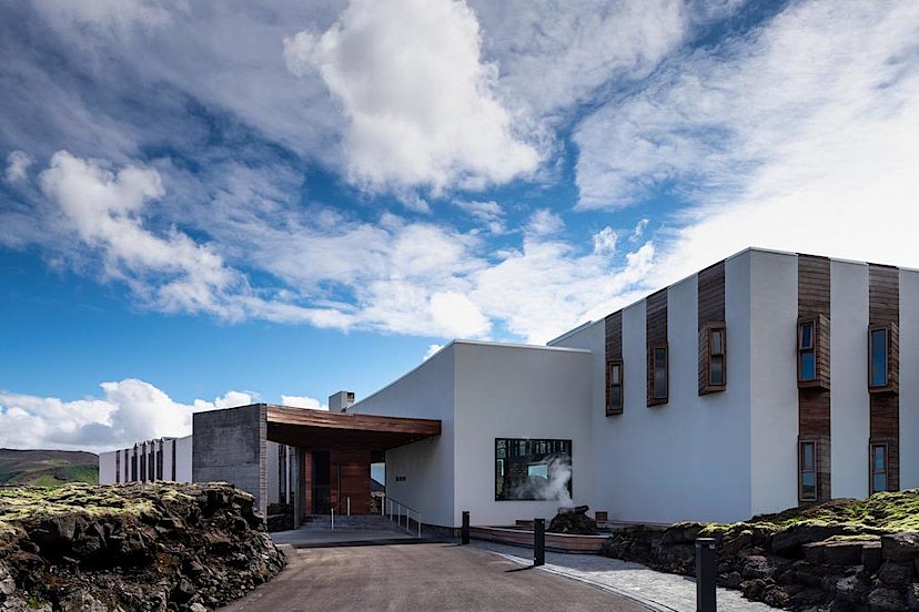 Retreat Hotel At Blue Lagoon