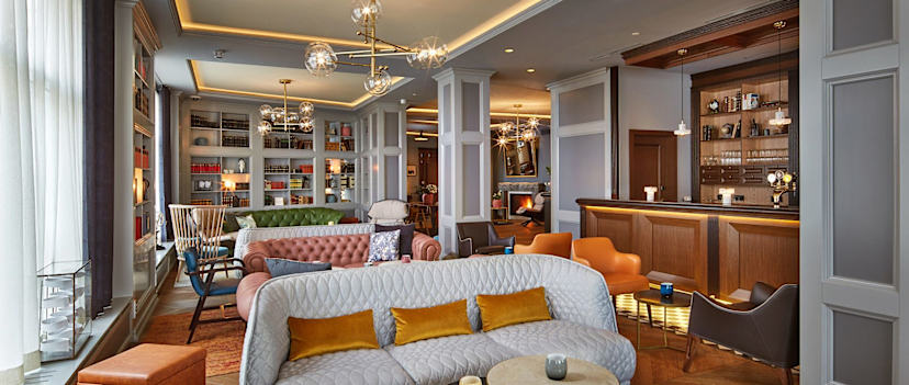 Lounge Bar