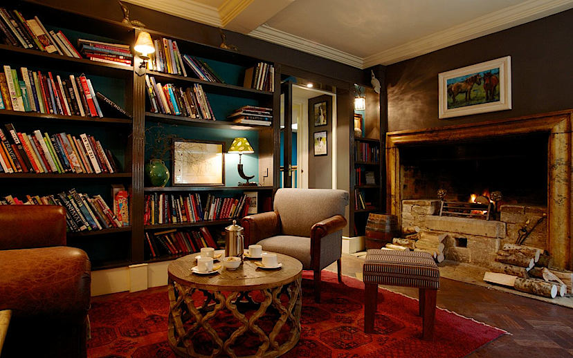 bay tree hotel library lounge