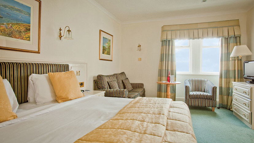 Superior Inland Facing Room
