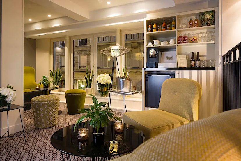 Lounge Bar