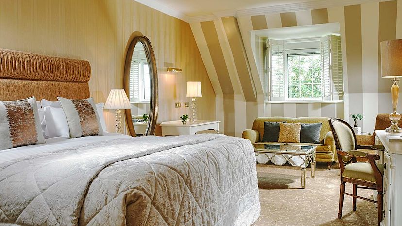Manor Room