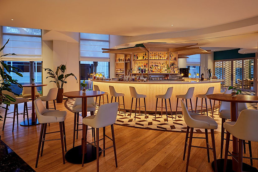 Bar