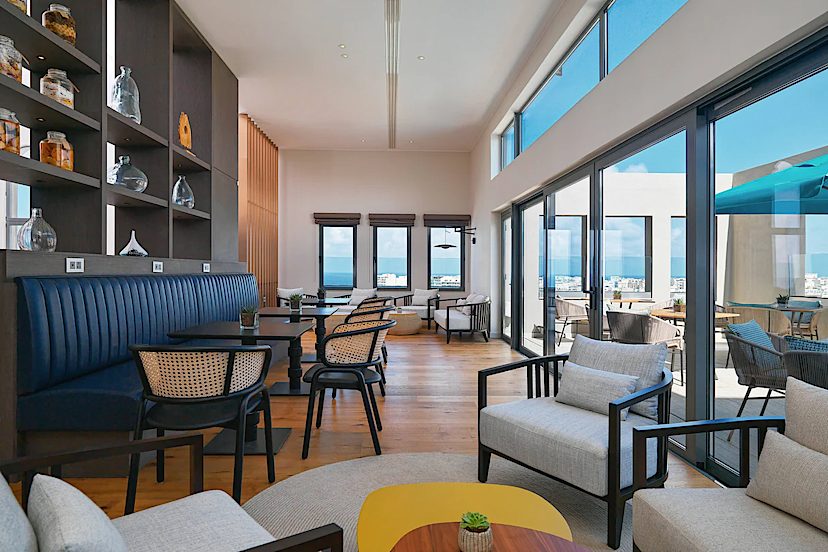 M Club Lounge