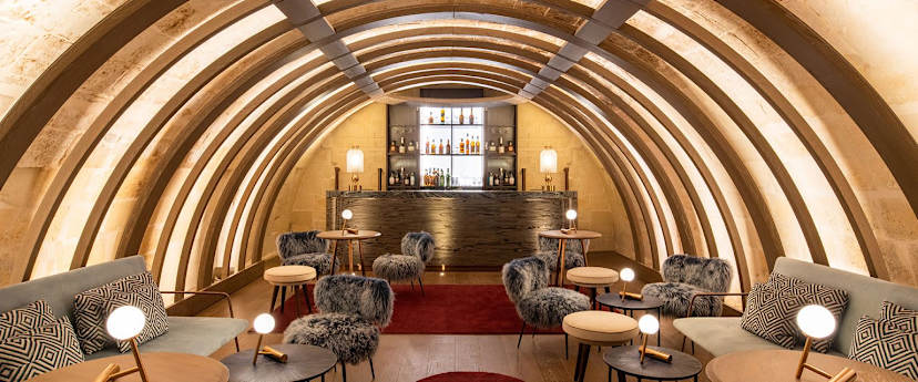 Lounge Bar