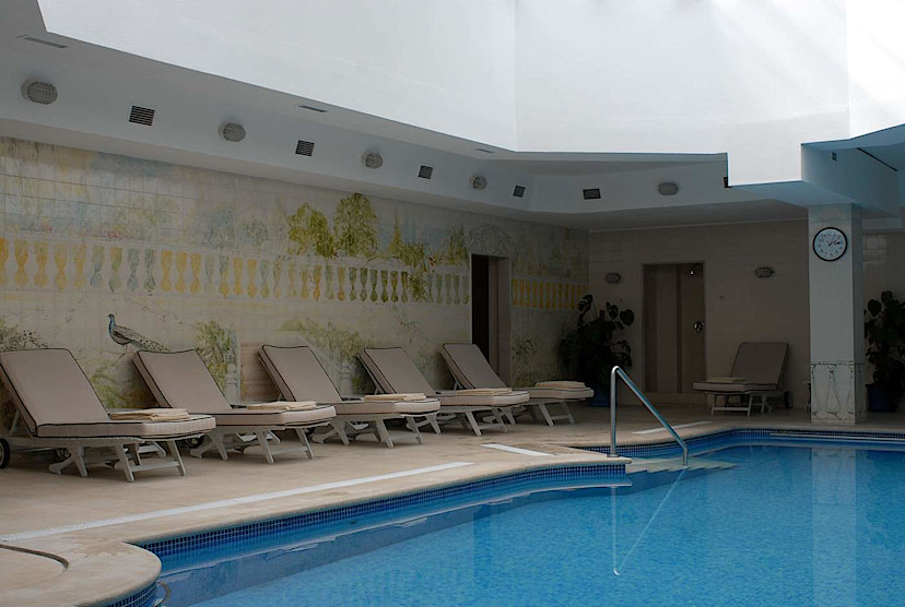 indoor pool