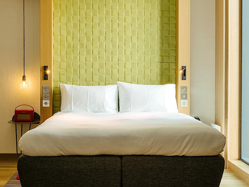 Vista Room