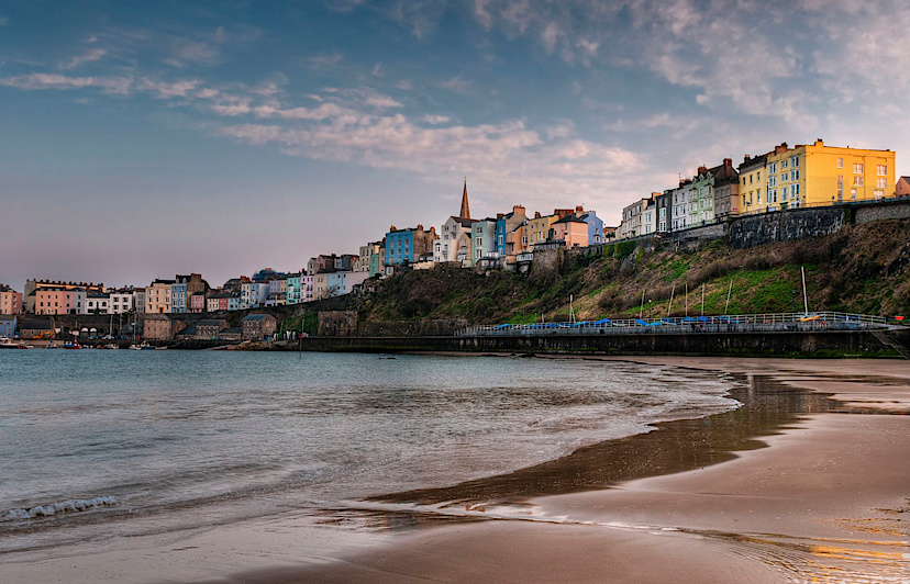Tanby Landscape Beach Tenby Houses Cliff