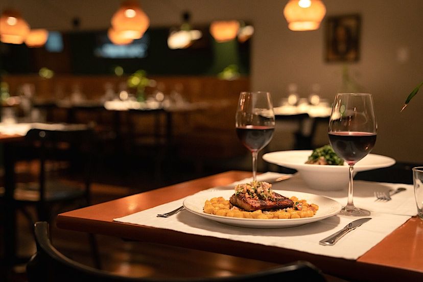 Dining at Hotel Villa Amazonia