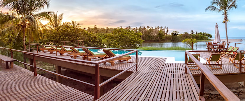 Pool & Deck