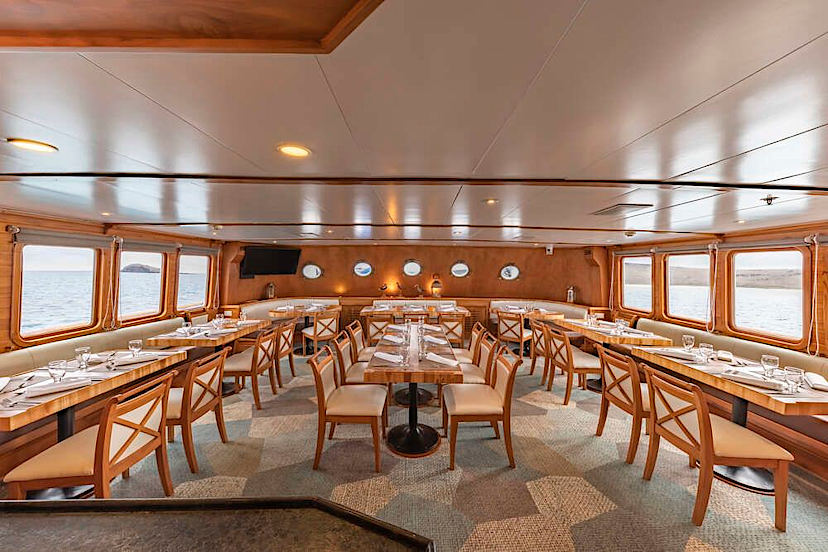 Coral II Lounge