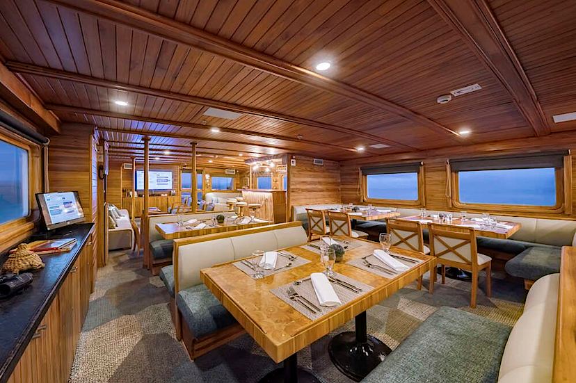 Coral II Dining