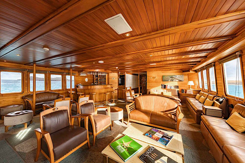 Coral I Lounge