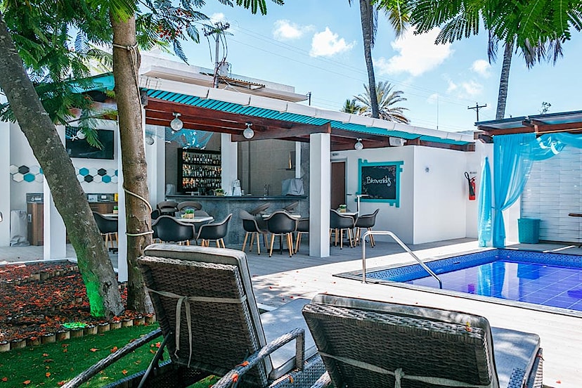Poolside Bar