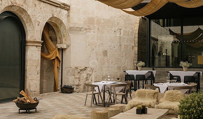 Outdoor Dining at CIRQA