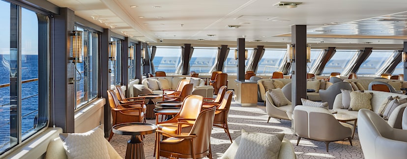 Explorer Lounge