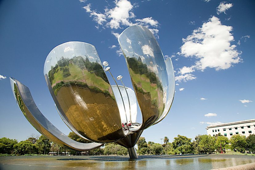 floralis generica sculpture