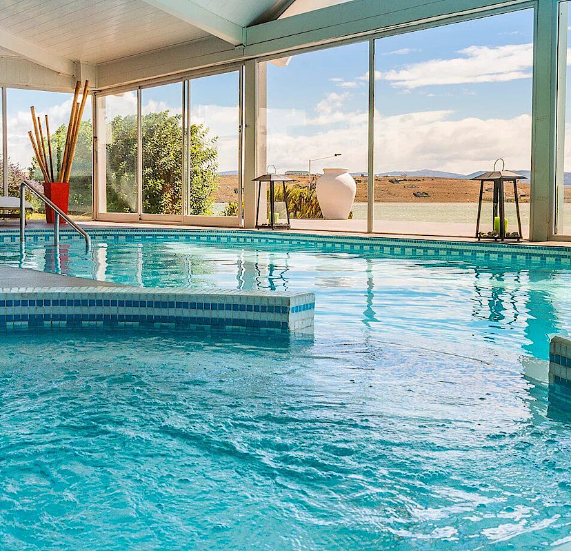 Xelena Hotel And Suites