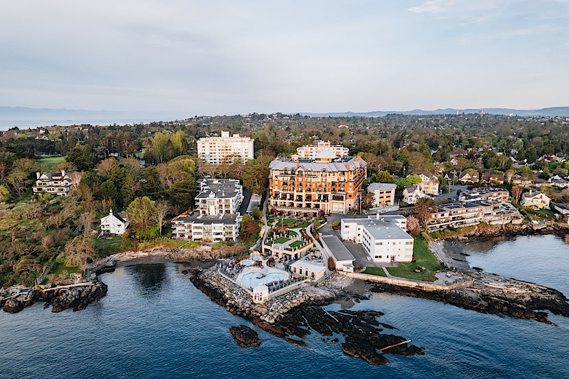 Oak Bay Beach Hotel