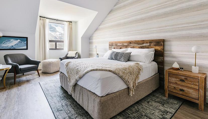 Glacier View Room