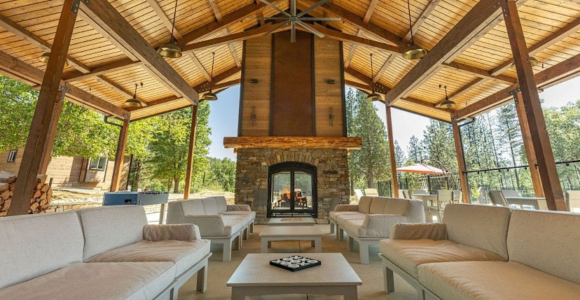 Pool Pavillion