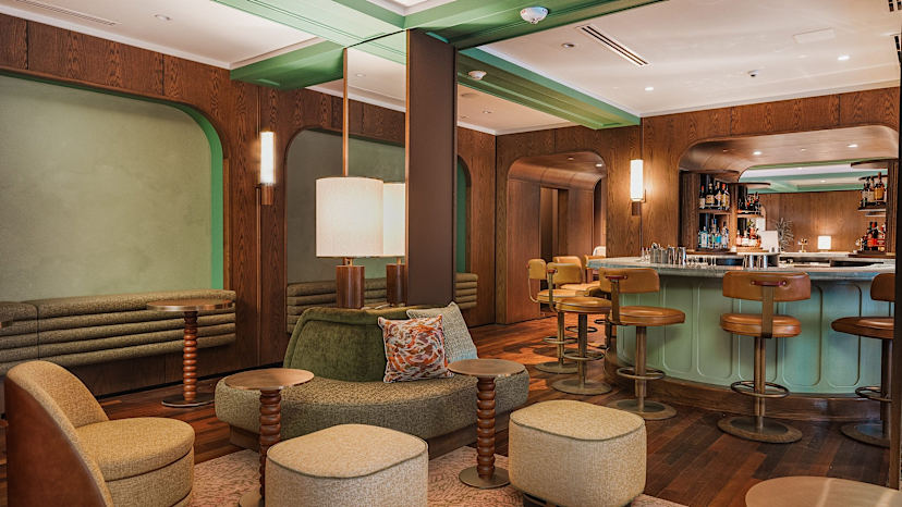 Lounge Bar