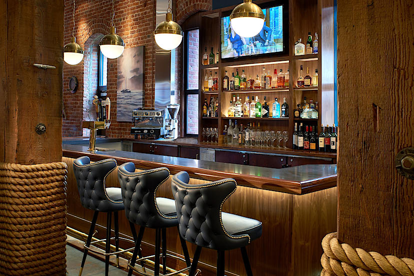 Lounge Bar