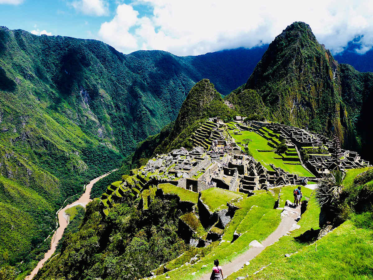 Explore Peru & Machu Picchu with private guides and a tailor-made itinerary.