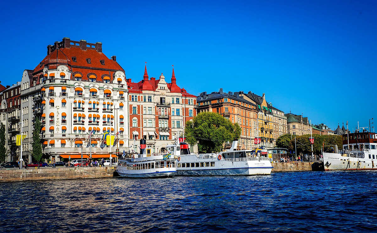 Explore Sweden with private guides and a tailor-made itinerary.