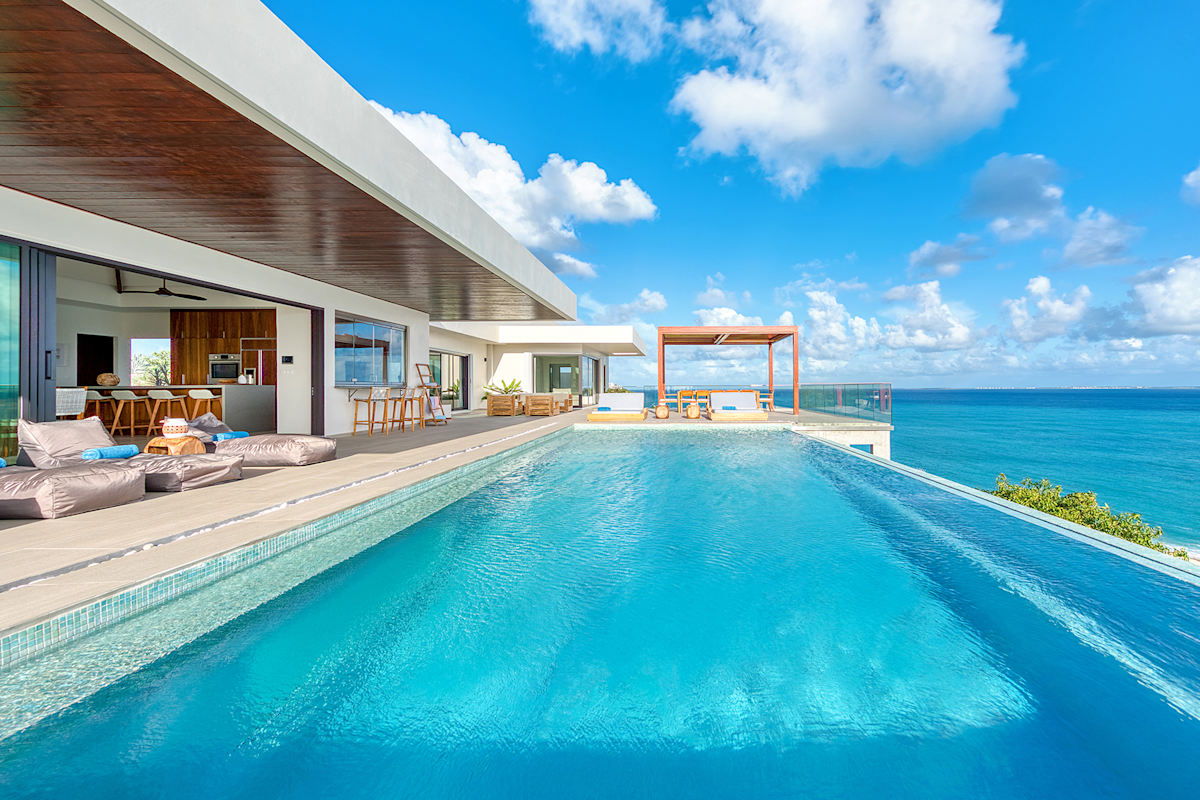 St. Martin: Luxe Villa Escape & Caribbean Wonders